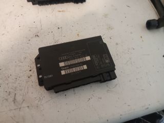 bontott AUDI A4 B6 Komfort Elektronika