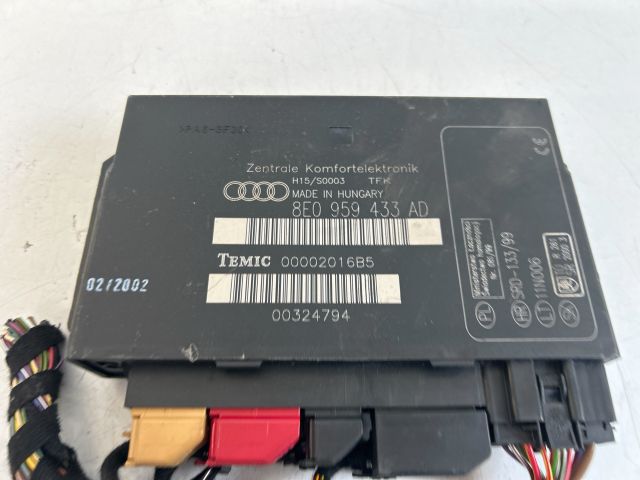 bontott AUDI A4 B6 Komfort Elektronika