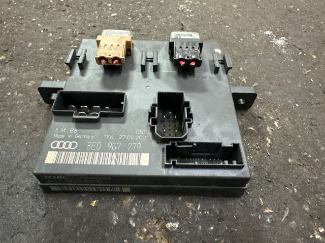 bontott AUDI A4 B6 Komfort Elektronika