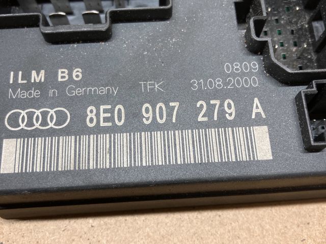 bontott AUDI A4 B6 Komfort Elektronika