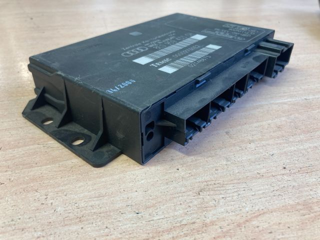 bontott AUDI A4 B6 Komfort Elektronika