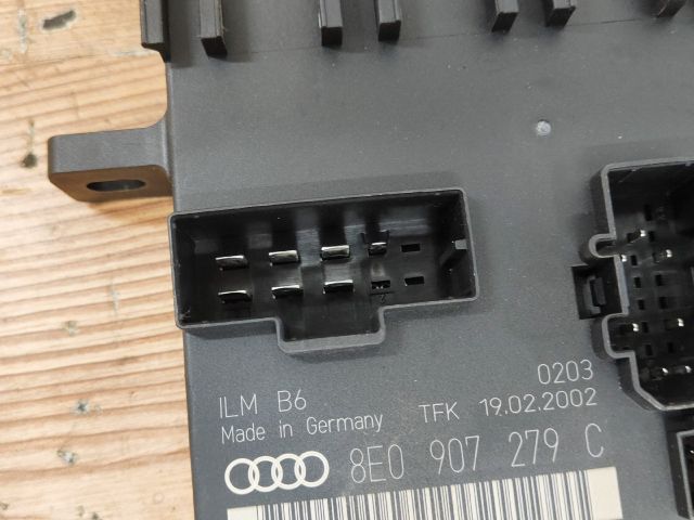 bontott AUDI A4 B6 Komfort Elektronika