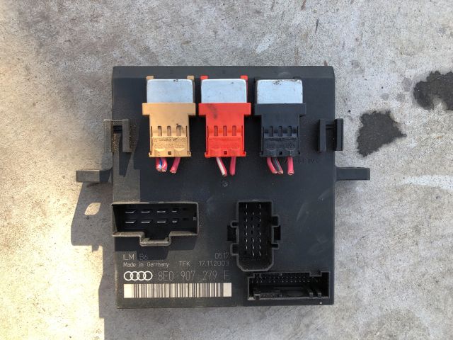 bontott AUDI A4 B6 Komfort Elektronika