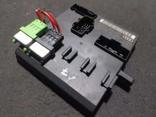 bontott AUDI A4 B6 Komfort Elektronika