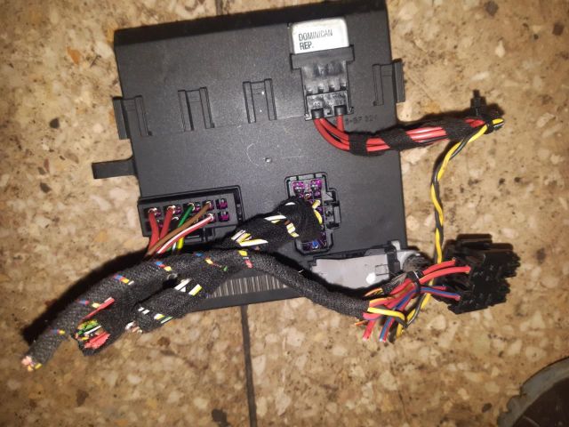 bontott AUDI A4 B6 Komfort Elektronika