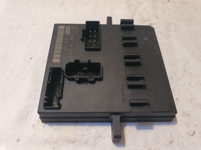 bontott AUDI A4 B6 Komfort Elektronika