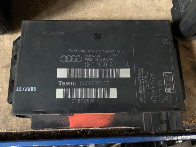 bontott AUDI A4 B6 Komfort Elektronika