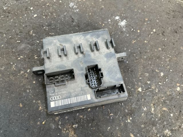 bontott AUDI A4 B6 Komfort Elektronika