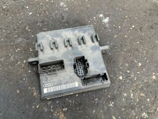 bontott AUDI A4 B6 Komfort Elektronika