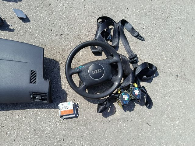 bontott AUDI A4 B6 Komplett Légzsák Szett