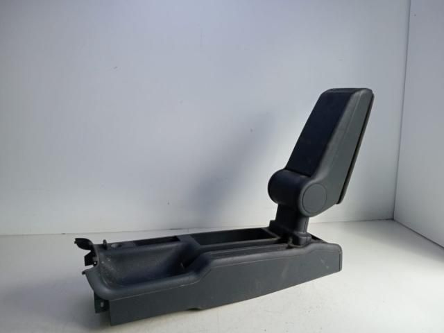 bontott AUDI A4 B6 Könyöklő