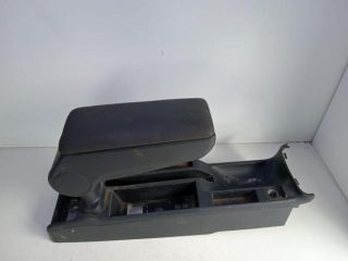 bontott AUDI A4 B6 Könyöklő