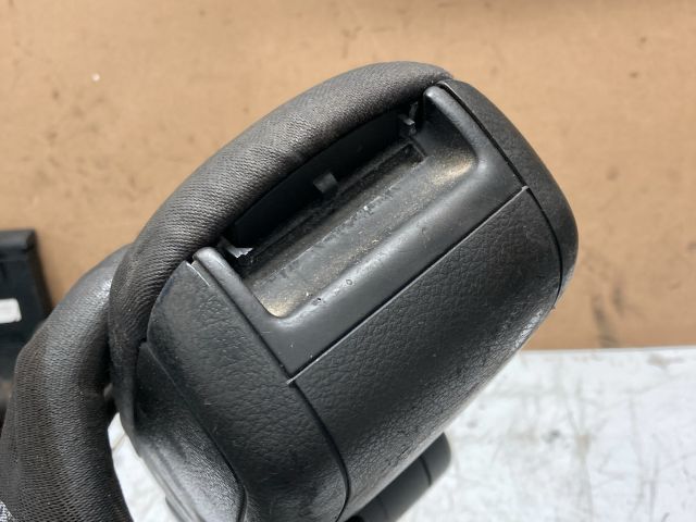 bontott AUDI A4 B6 Könyöklő