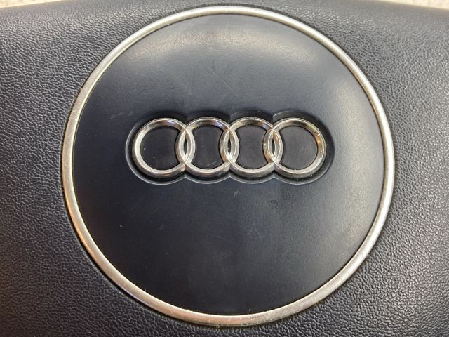 bontott AUDI A4 B6 Kormánylégzsák