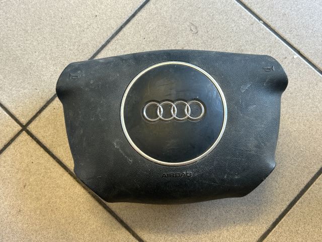 bontott AUDI A4 B6 Kormánylégzsák