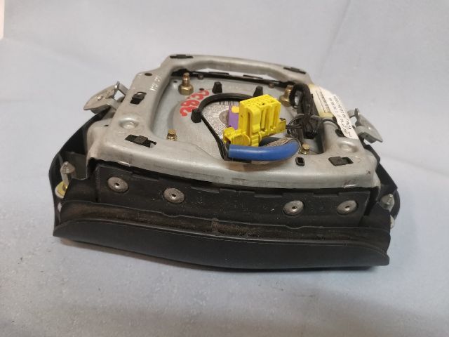 bontott AUDI A4 B6 Kormánylégzsák