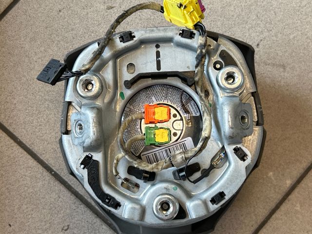 bontott AUDI A4 B6 Kormánylégzsák