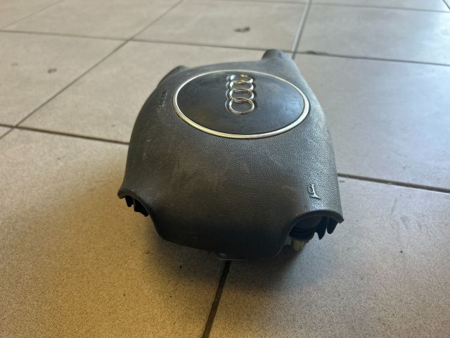 bontott AUDI A4 B6 Kormánylégzsák