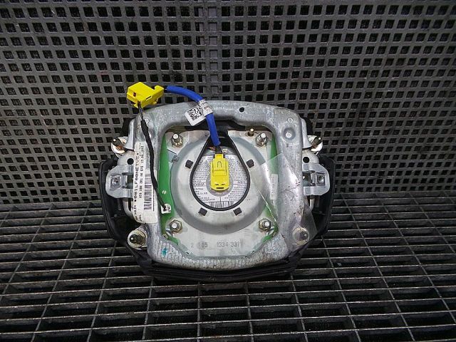 bontott AUDI A4 B6 Kormánylégzsák