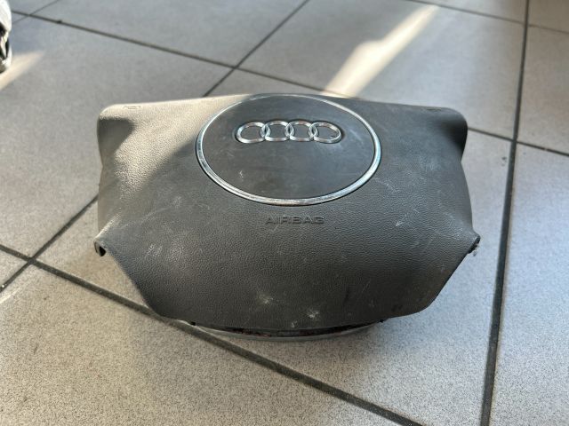 bontott AUDI A4 B6 Kormánylégzsák