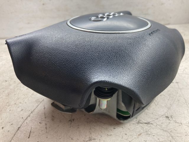 bontott AUDI A4 B6 Kormánylégzsák