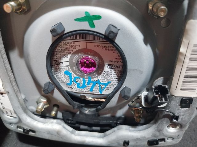 bontott AUDI A4 B6 Kormánylégzsák