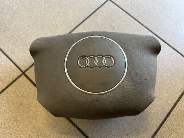 bontott AUDI A4 B6 Kormánylégzsák