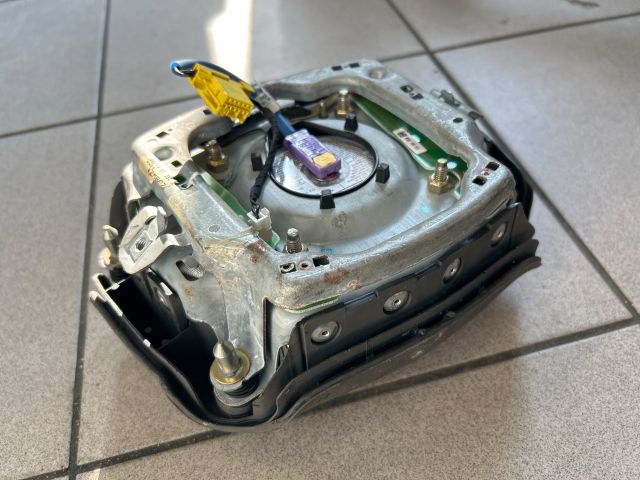 bontott AUDI A4 B6 Kormánylégzsák