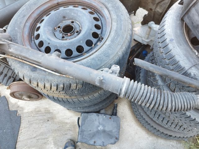 bontott AUDI A4 B6 Kormánymű Szervós