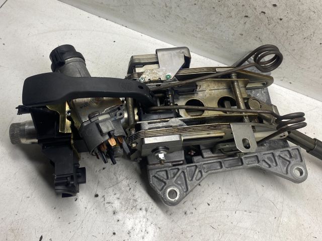 bontott AUDI A4 B6 Kormányoszlop