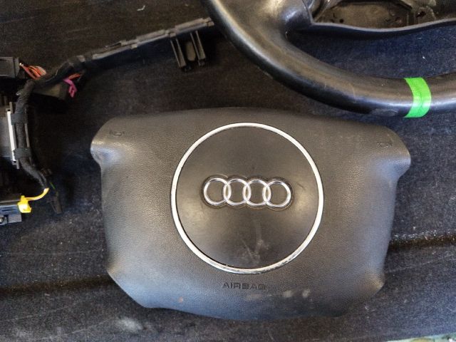 bontott AUDI A4 B6 Kormányoszlop