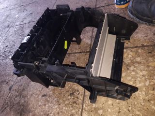 bontott AUDI A4 B6 Középkonzol Keret