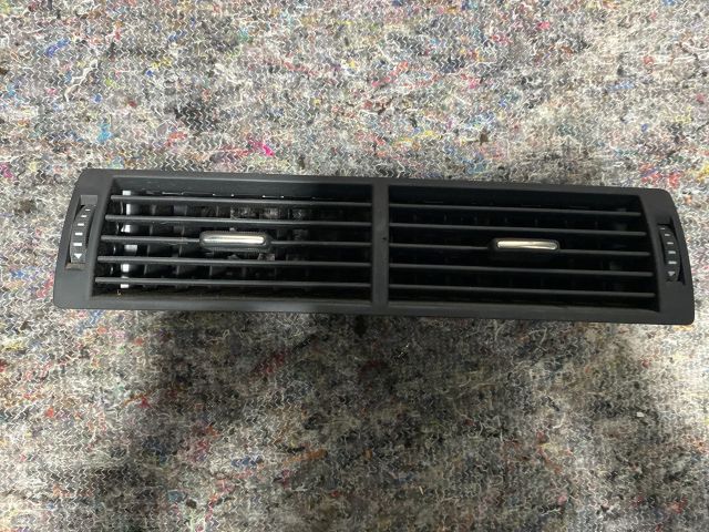 bontott AUDI A4 B6 Középső Szellőző