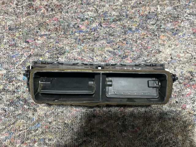 bontott AUDI A4 B6 Középső Szellőző