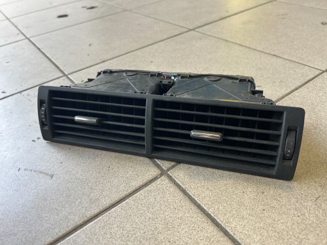 bontott AUDI A4 B6 Középső Szellőző