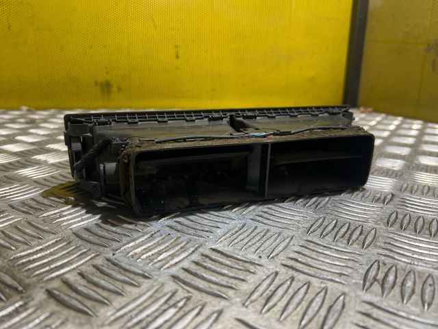 bontott AUDI A4 B6 Középső Szellőző
