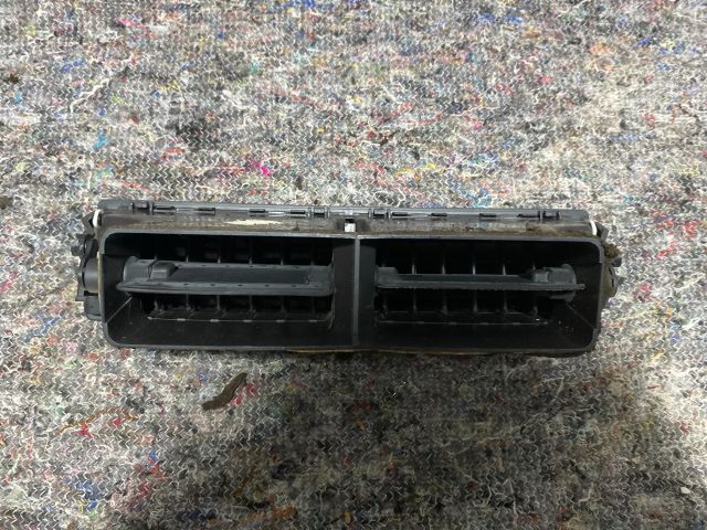 bontott AUDI A4 B6 Középső Szellőző