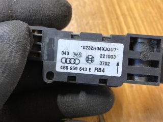bontott AUDI A4 B6 Központi Ütközés Érzékelő