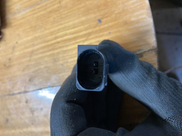 bontott AUDI A4 B6 Központi Ütközés Érzékelő