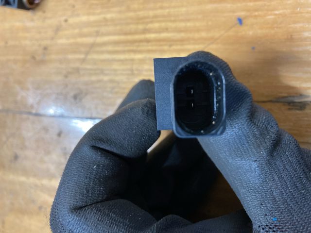 bontott AUDI A4 B6 Központi Ütközés Érzékelő