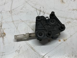 bontott AUDI A4 B6 Központizár Motor Csomagtérajtó