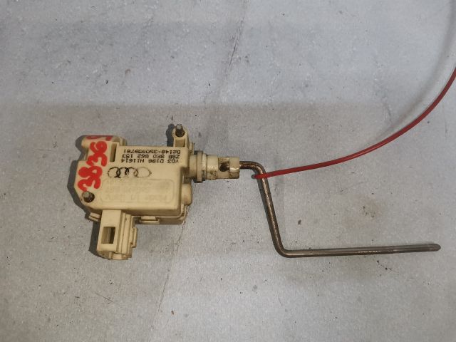 bontott AUDI A4 B6 Központizár Motor Tankajtó