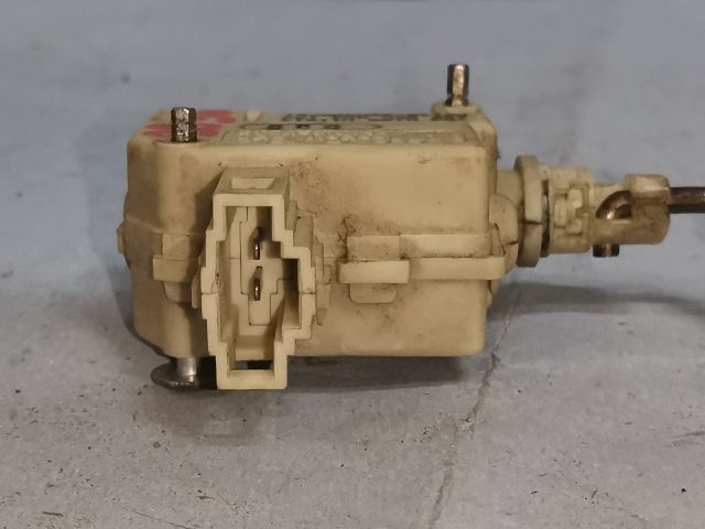 bontott AUDI A4 B6 Központizár Motor Tankajtó