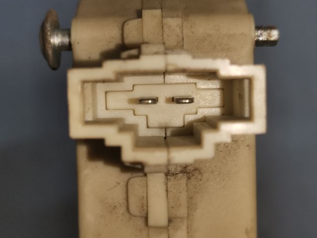 bontott AUDI A4 B6 Központizár Motor Tankajtó