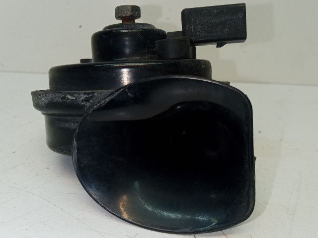 bontott AUDI A4 B6 Kürt