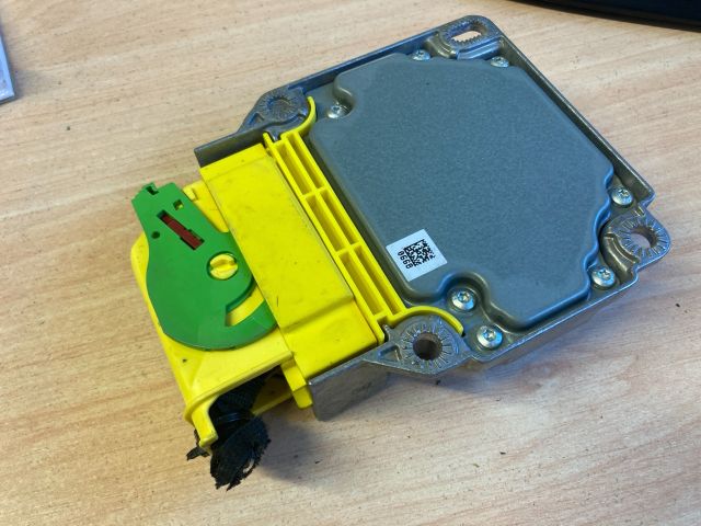 bontott AUDI A4 B6 Légzsák Elektronika