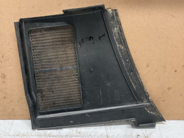 bontott AUDI A4 B6 Levélrács