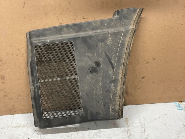 bontott AUDI A4 B6 Levélrács