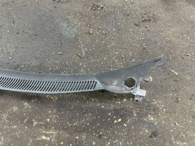 bontott AUDI A4 B6 Levélrács