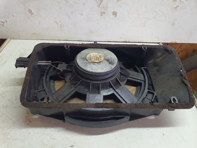 bontott AUDI A4 B6 Mélynyomó Hangszóró